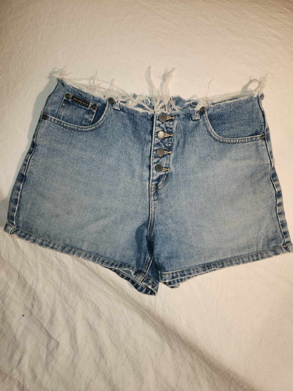 New York Jeans Light Blue Denim High-Waist Frayed Waist Women's Buttonfly Shorts
